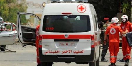 سيارات الإسعاف تتوجه إلى مكان الغارات الإسرائيلية جنوب لبنان - هرم مصر