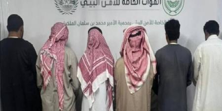 القبض على (6) مخالفين لنظام البيئة اصطادوا وعلًا بريًا في محمية الأمير محمد بن سلمان - هرم مصر