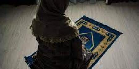 أمين الفتوى: ستر العورة شرط لصحة الصلاة وهذه أحكامه للرجل والمرأة - هرم مصر