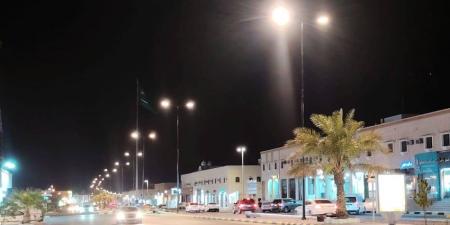 القرية العليا تنتهي من أعمال إستبدال أعمدة الإنارة في الطرق الرئيسة والأحياء - هرم مصر