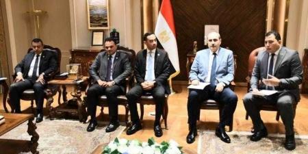وزير الرياضة يلتقي مجموعة من المستثمرين المصريين لبحث عمل شراكة وطنية - هرم مصر