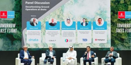 «الإمارات» تستعرض مبادراتها التعاونية للاستدامة في الطيران - هرم مصر