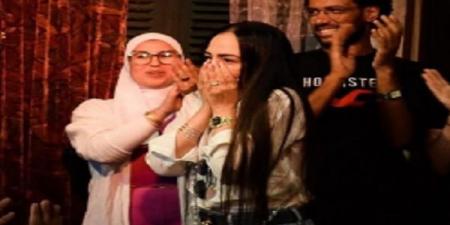 سر حضور شريهان عرض مسرحية يمين في أول شمال - هرم مصر