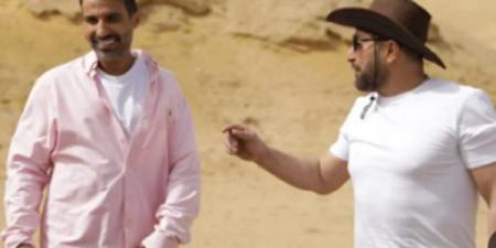 السقا يسخر من فهمي كل ما أقوله دي مناسبة يقولي كانت خطيبتي - هرم مصر