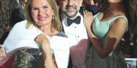 يسرا حسن الرداد وإيمى سمير غانم وحماقى فى حفل زفاف حفيد الزعيم - هرم مصر