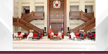 استقبل نائب وزير الداخلية ورئيس الأمن العام والمحافظين والمدراء العامين ... معالي وزير الداخلية : الأداء المهني المتميز لرجال الأمن ساهم في نجاح موسم عاشوراء - هرم مصر