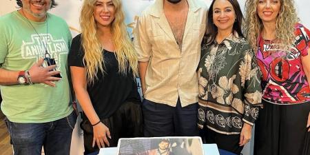 رامي جمال يحتفل بصدور ألبومه الجديد "محسبتهاش" في نجوم اف ام - هرم مصر