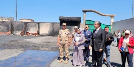 محافظ دمياط يعاين ميدانيا حريق مصنع الإسفنج بدمياط الجديدة - هرم مصر
