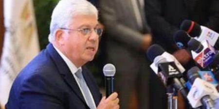 وزير التعليم العالي: مصر تنتج وتُصدر المعرفة ببحث علمي تطبيقي متناغم مع الصناعة - هرم مصر