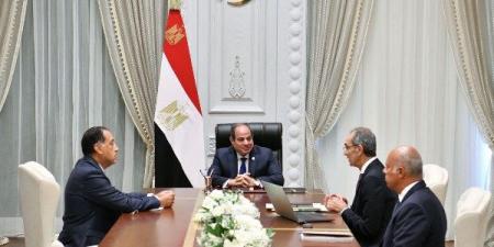 الرئيس السيسي يوجه الحكومة بدعم قدرات شبكات الاتصالات وتوسيع مناطق التغطية - هرم مصر