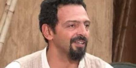 حاول إنقاذ ابنه فمات غريقا.. الصدمة تسيطر على نجوم الفن بعد وفاة تيمور تيمور - هرم مصر