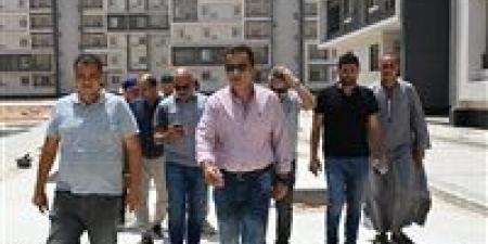 وزير الإسكان يُتابع موقف تنفيذ 4761 وحدة سكنية ضمن المبادرة الرئاسية "سكن لكل المصريين" بالعاشر من رمضان - هرم مصر