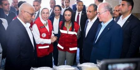 وزير الخارجية ورئيس الوزراء الفلسطيني يزوران مركز الإمداد الغذائي "المطبخ الإنساني" بالشيخ زويد - هرم مصر
