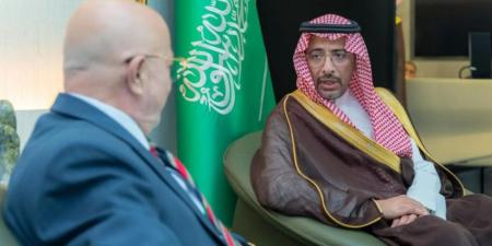 وزير الصناعة يبحث تعزيز التعاون وتنمية الاستثمارات مع نظيره السوري - هرم مصر