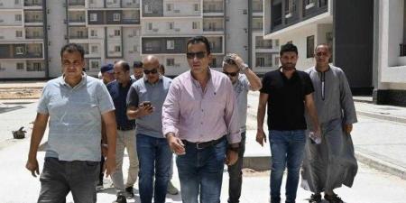 وزير الإسكان يُتابع موقف تنفيذ 4761 وحدة سكنية ضمن المبادرة الرئاسية ”سكن لكل المصريين” بالعاشر من رمضان - هرم مصر