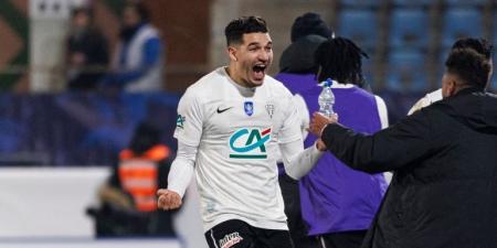 تسقيف رواتب اللاعبين يحد من التعاقدات في الدوري الجزائري - هرم مصر