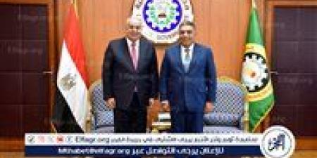 لهذا السبب محافظ الدقهلية يستقبل مدير الأمن بمكتبه بديوان عام المحافظة - هرم مصر