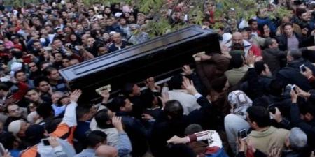 ما تفسير رؤيا «جنازة الأم» المتوفية في المنام؟ - هرم مصر