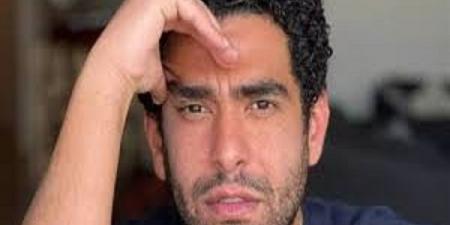محمد كيلاني ينتقد بعض الصحفيين خلال تغطية عزاء الراحل تيمور - هرم مصر