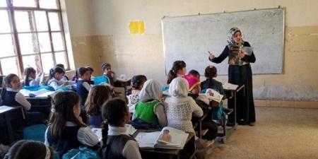 مد خدمة المعلمين بعد التقاعد 2025: الشروط والمدة والمستندات المطلوبة - هرم مصر