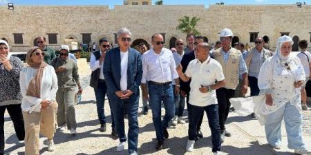 وزير السياحة والآثار يتفقد المتحف اليوناني الروماني وقلعة قايتباي خلال زيارته الحالية للإسكندرية - هرم مصر