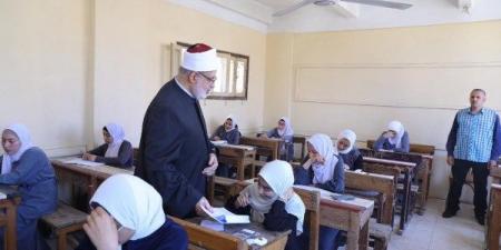 اليوم.. طلبة الثانوية الأزهرية يؤدون امتحانات الدور الثاني - هرم مصر