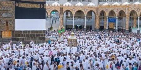 "الحج والعمرة" تطلق خدمة "نسك عمرة" لتمكين المعتمرين من خارج السعودية من التقديم المباشر - هرم مصر