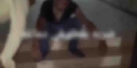 عاتبهم على معاكسة فتاة.. 5 أشخاص يعتدون على شاب بسلاح أبيض في الإسكندرية - هرم مصر