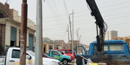 البحيرة .. تركيب وتشغيل 324 عمود إنارة يعمل بالطاقة الشمسية - هرم مصر