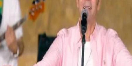 مدحت صالح يخطف الأنظار فى حفل مهرجان القلعة بأجمل أغانيه - هرم مصر