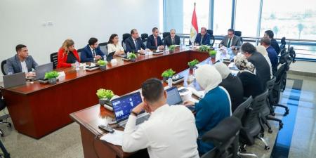 المالية: الدفع بأنشطة الدواء والمنتجات الطبية للأسوق العالمية بما يواكب خطط الدولة - هرم مصر