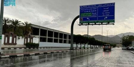 الأرصاد: أمطار على عدد من محافظات منطقة مكة المكرمة - هرم مصر