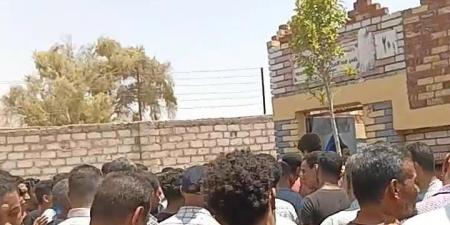 ضحية الأكاديمية الوهمية .. تشييع جثمان الطالب فارس ياسر إلى مثواه الأخير بسوهاج - هرم مصر