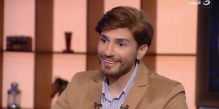 العندليب كان ماشي على الموضة.. شادي شامل ينشر صوره نادره لعبد الحليم - هرم مصر