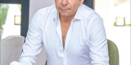 مشوار حافل من المهنية الأخلاقية.. الوطنية للإعلام تنعي الإعلامي عاطف كامل - هرم مصر