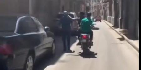 بيضربوا المواطنين.. عقوبات جرائم استعراض القوة والبلطجة في الشوارع - هرم مصر