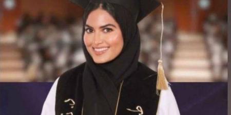 بكالوريوس الطب لزبيدة خان - هرم مصر