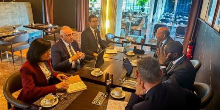 ضمن فعاليات الأسبوع العالمى للمياه.. وزير الري يلتقى المدير التنفيذى لمرفق المياه الإفريقي - هرم مصر