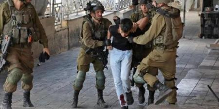 اشتباكات بين فلسطينيين وقوات الاحتلال خلال اقتحامها وسط رام الله والبيرة - هرم مصر