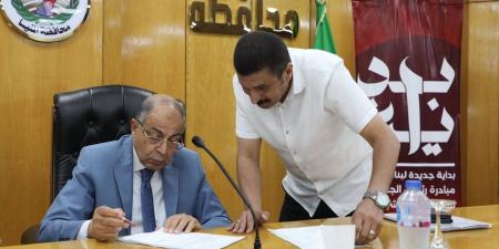 محافظ المنيا يعقد اجتماعًا مع أعضاء مجلسي النواب والشيوخ لمناقشة قضايا ومطالب أبناء المحافظة - هرم مصر
