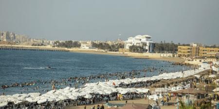بين الأمواج والرايات الحمراء.. لماذا لا تتوقف مآسي الغرق في شواطئ مصر؟ - هرم مصر