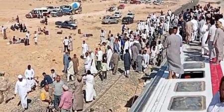 تطورات حادث قطار مطروح.. صور جديدة وعمليات الإنقاذ مستمرة - هرم مصر