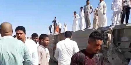 الصحة تعلن عن ضحايا ومصابي انقلاب قطار مطروح وتدفع بـ 30 سيارة إسعاف لموقع - هرم مصر