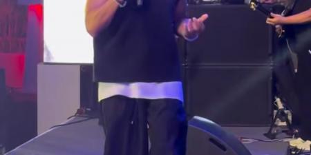 محمد حماقي يحيي حفل الساحل الشمالي بأجمل أغانيه - هرم مصر