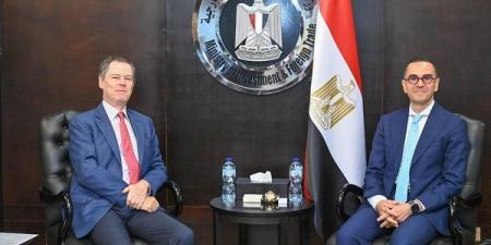 وزير الاستثمار يلتقي السفير الإسباني بالقاهرة لبحث تعزيز العلاقات الاقتصادية - هرم مصر