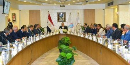 وزير التموين والتجارة الداخلية يعقد اجتماعًا مع شركات زيوت الطعام - هرم مصر
