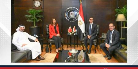 في إطار الزيارة الرسمية التي يقوم بها سمو ولي العهد رئيس مجلس الوزراء إلى جمهورية مصر العربية .. انعقاد منتدى الأعمال البحريني المصري - هرم مصر