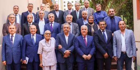 الوطنية للصحافة تواصل جلساتها لصياغة محاور تطوير المحتوى الإعلامي - هرم مصر