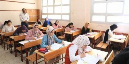 هل تم إلغاء قصة «طموح جارية» من منهج الصف الثالث الإعدادي 2025؟ - هرم مصر
