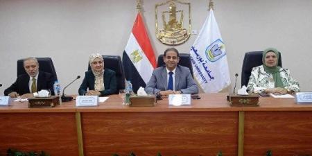 صرف مكافأة 2000 جنيه لأعضاء هيئة التدريس والجهاز الإداري بجامعة بورسعيد - هرم مصر